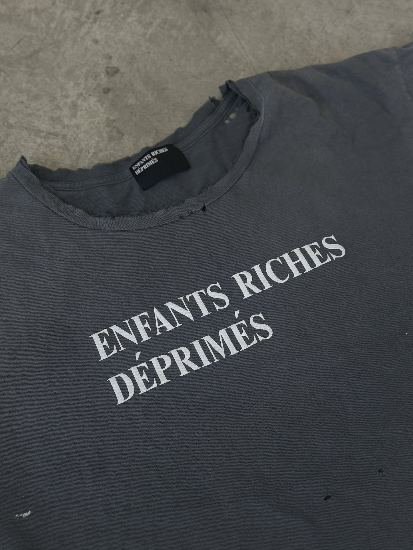 ENFANTS RICHES DÉPRIMÉS Gray Classic T-Shirt